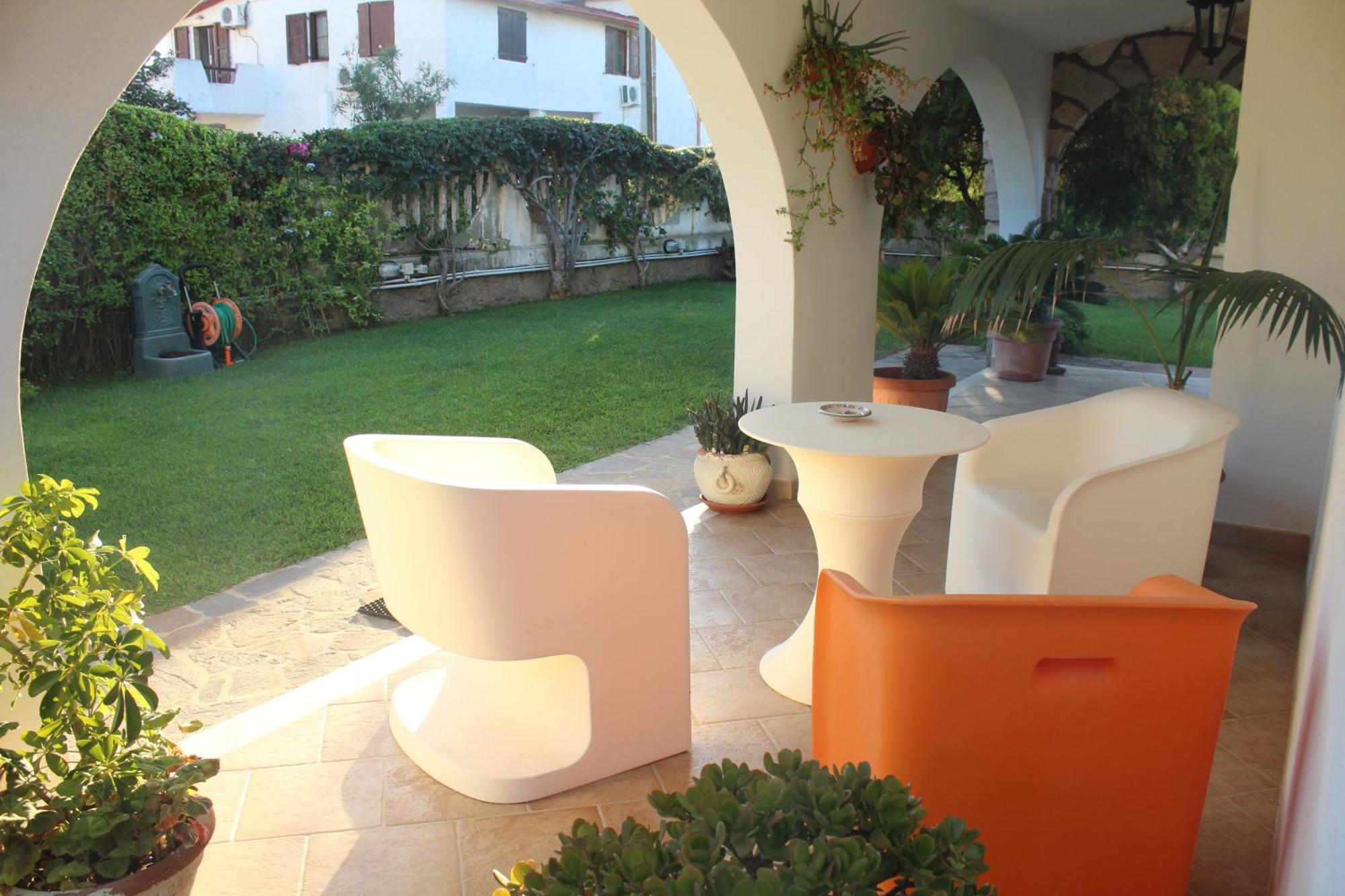 Bed and Breakfast Los Flamingos La Maddalena  Экстерьер фото