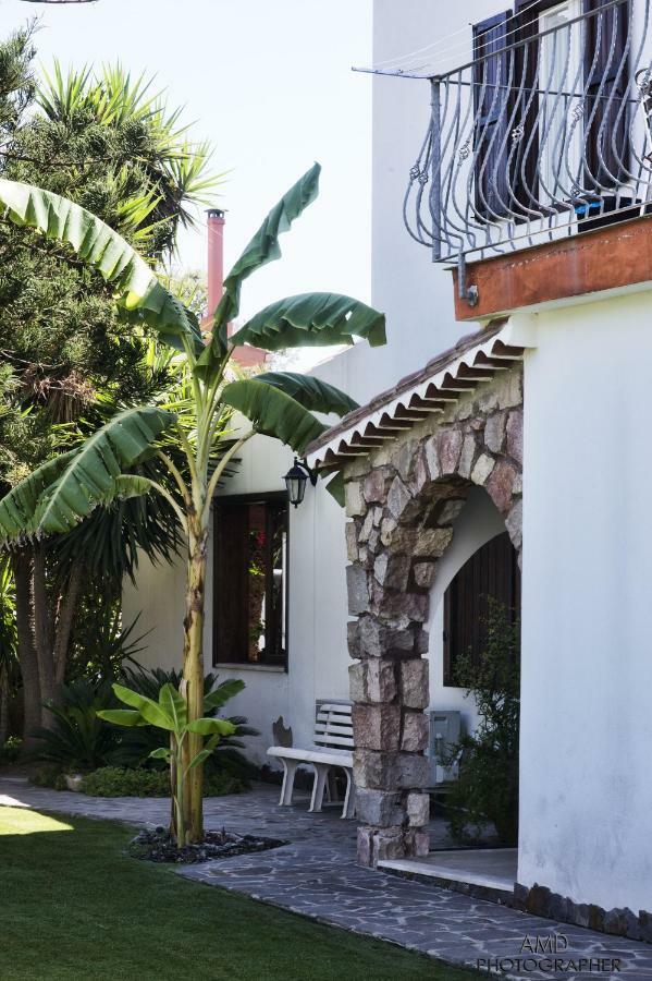 Bed and Breakfast Los Flamingos La Maddalena  Экстерьер фото