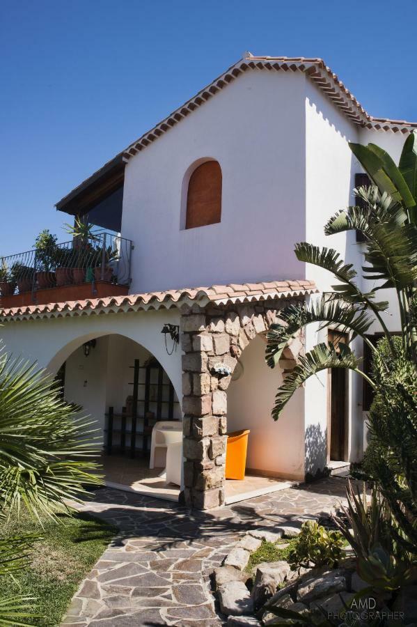 Bed and Breakfast Los Flamingos La Maddalena  Экстерьер фото